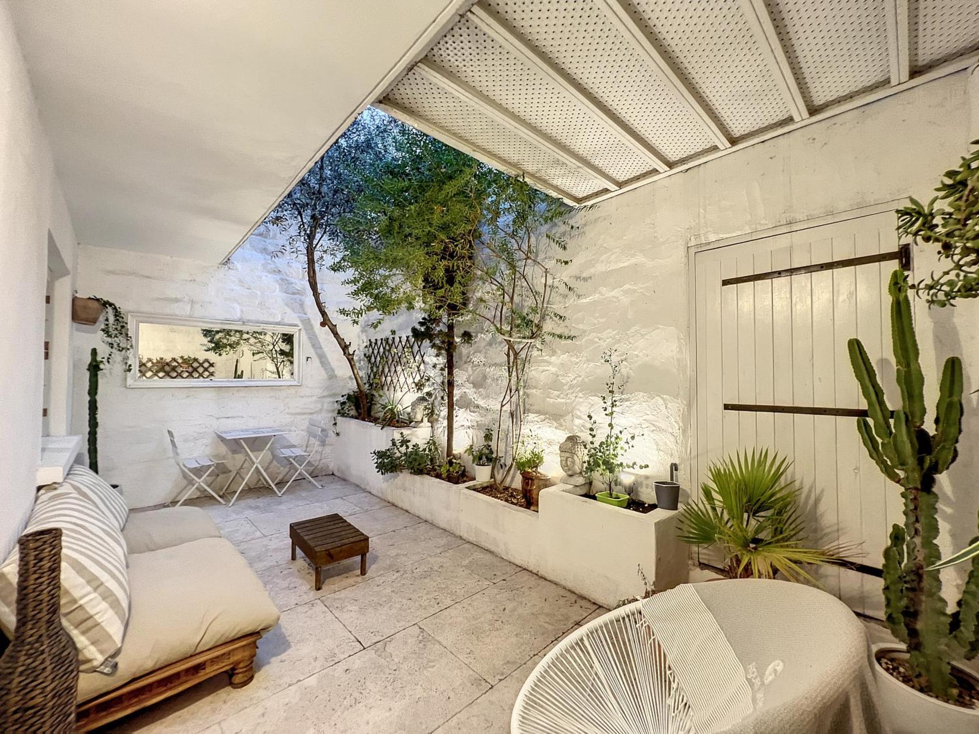 La Maison Blanche Intra-Muros Free Parking Aigues-Mortes Exterior photo